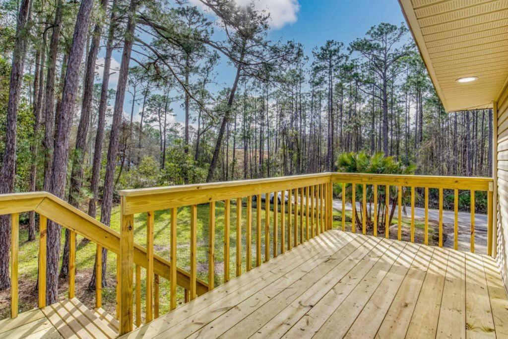 ガルフブリーズ Woodsy Retreat, Steps To Bay - Hot Tub!ヴィラ エクステリア 写真